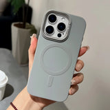 Magnetic Desert case for iPhone