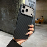 Aramid Fiber Magnetic Phone Case with Skin-Friendly Feel For iPhone